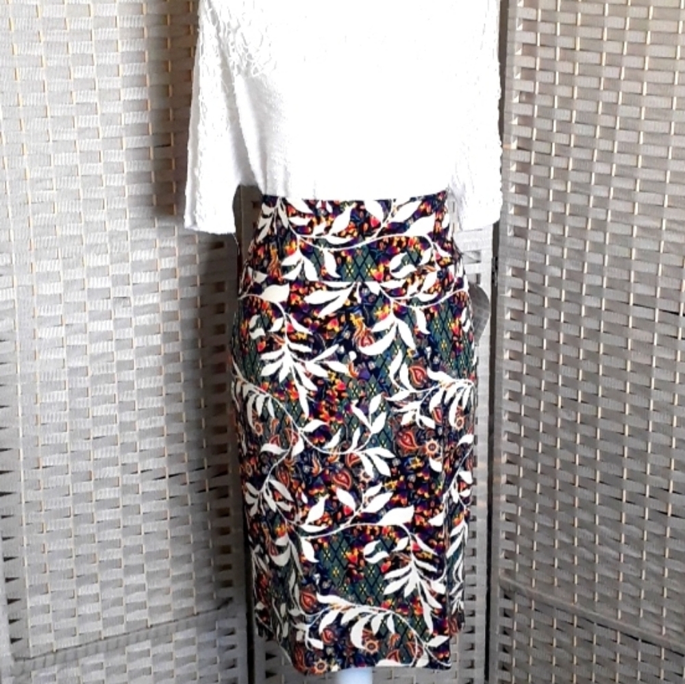 🍁3/$25 👉*NWT* LULAROE "CASSIE" ~SIZE: 2XL ~MIDI